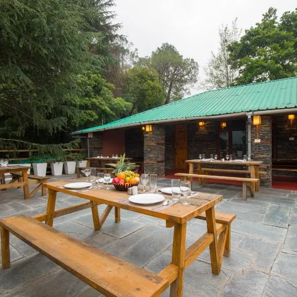 Alaya Stays Cottage with Tree House - Suro Woodbine Chalet, hotel v destinaci Shogi