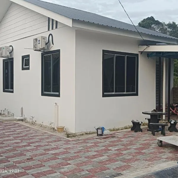 Andalus Cottage, hotel v destinaci Wakaf Baharu