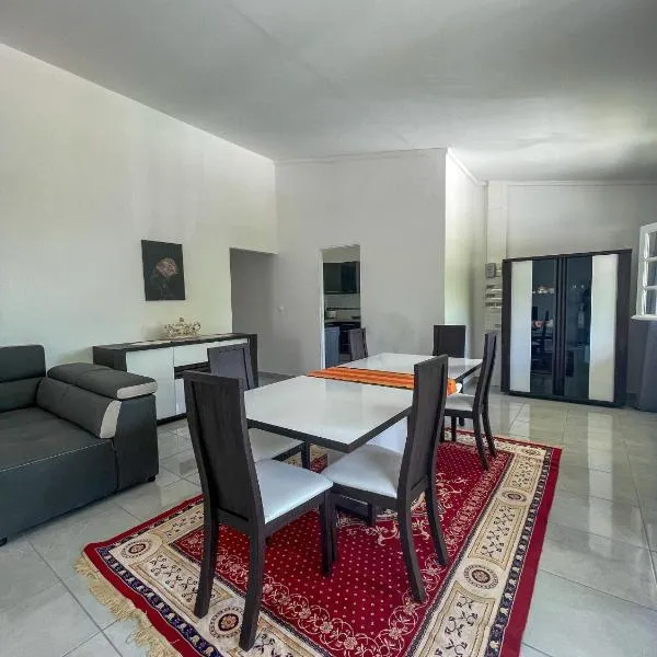 Villa trinité, hotel in La Trinité