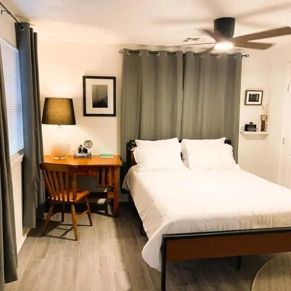 1BR Apt 4 mins OCU, C2, hotel in Oklahoma City