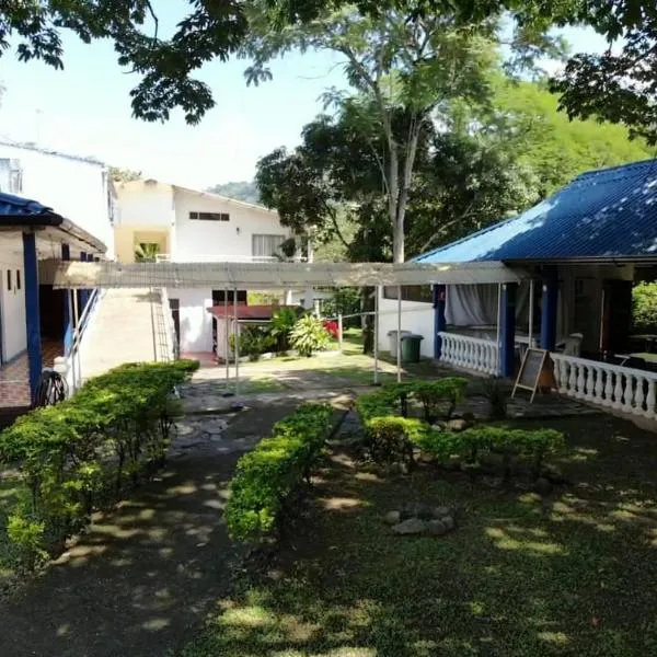 Campestre el Salitre Villeta, hotel v mestu Villeta