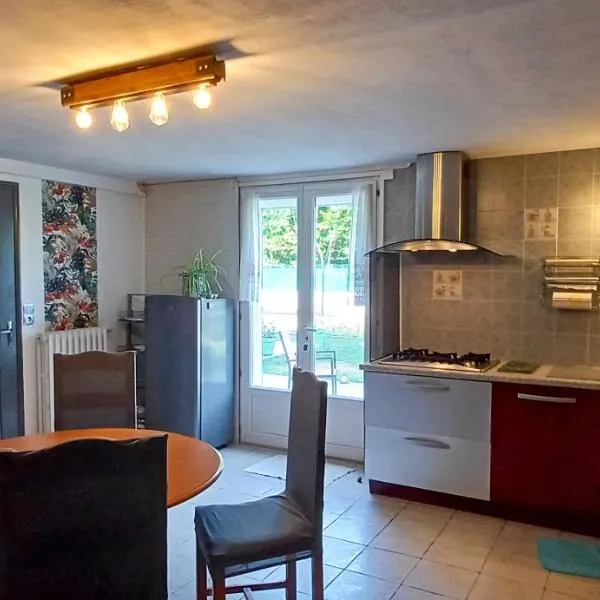 joli appartement, hotel in Villeneuve-sur-Lot
