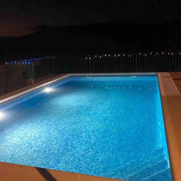 Finca El Escondite, hotel v destinaci Olocau