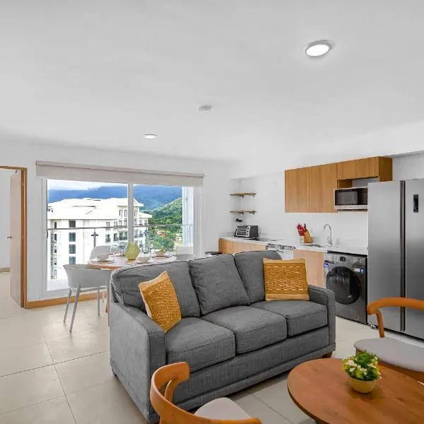 Upstay - New Condo in Jaco - 5 mins from Beach, hotel v destinaci Jacó