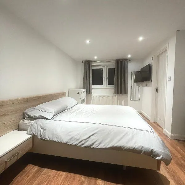 Spacious Private Room in Vibrant South London, hotel in Thornton Heath