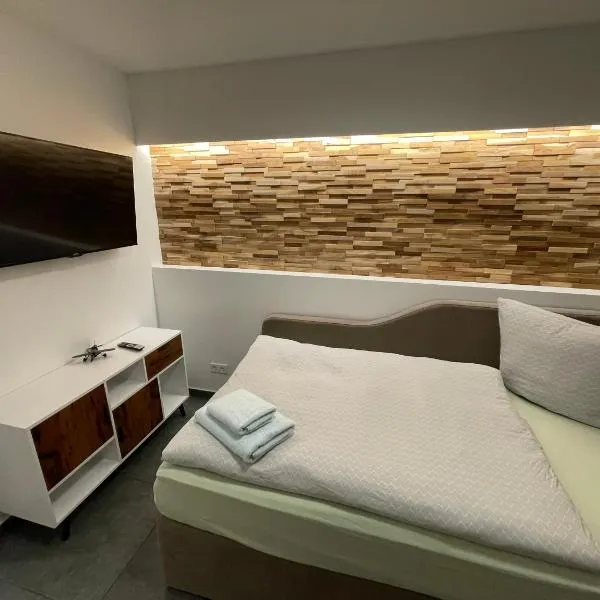 Aviators Guest House - Premium Room, hotel v destinaci Strausberg