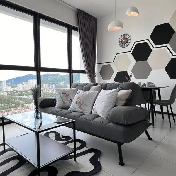 Georgetown Skypool Urban 2BR Family & Baby-Friendly 9pax Seaview Penang, hotel v destinaci Jelutong