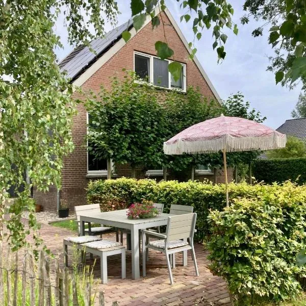 Guesthouse de Bovenboer, hotel in Nijeveen