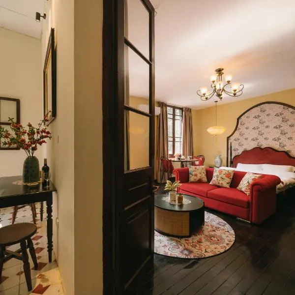 High-class French villa 168m2 by SSens Homes, hotel en Hanói