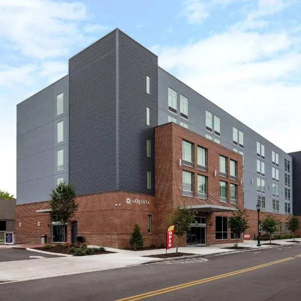 La Quinta Inn & Suites by Wyndham Chattanooga Downtown/South, hotel in Chattanooga