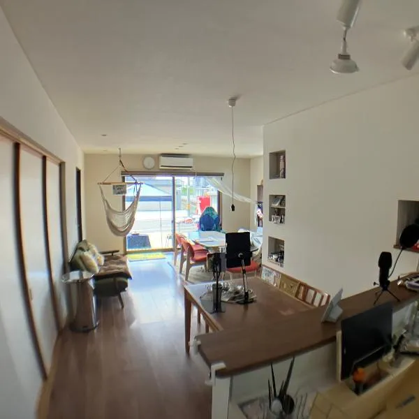 オルちゅーばーハウス#カプセルホテル式#1人部屋#ホスト居住型民泊#Oruchuba house, hotel v destinaci Fukui