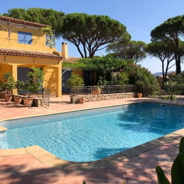 Sous les pins parasols, hotel a Vidauban