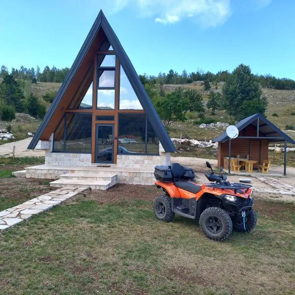 Sunrise House, hotel di Pluzine