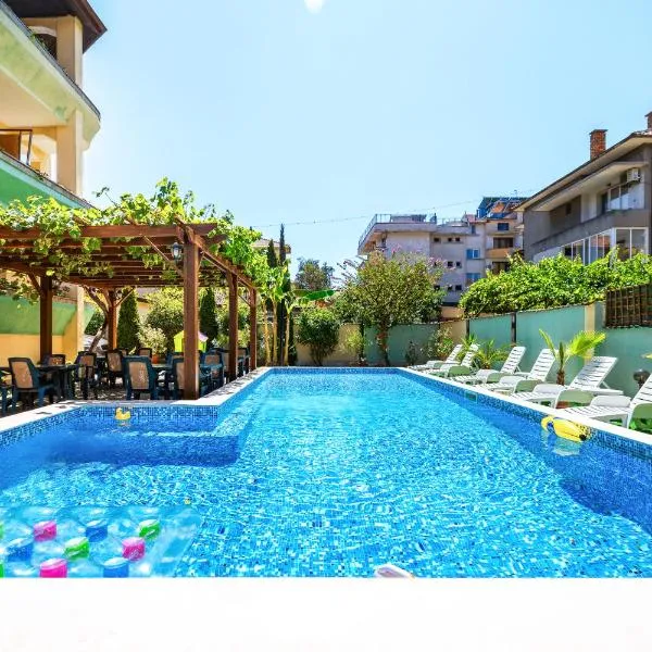 Paradise Chernomorets: Chernomorets şehrinde bir otel