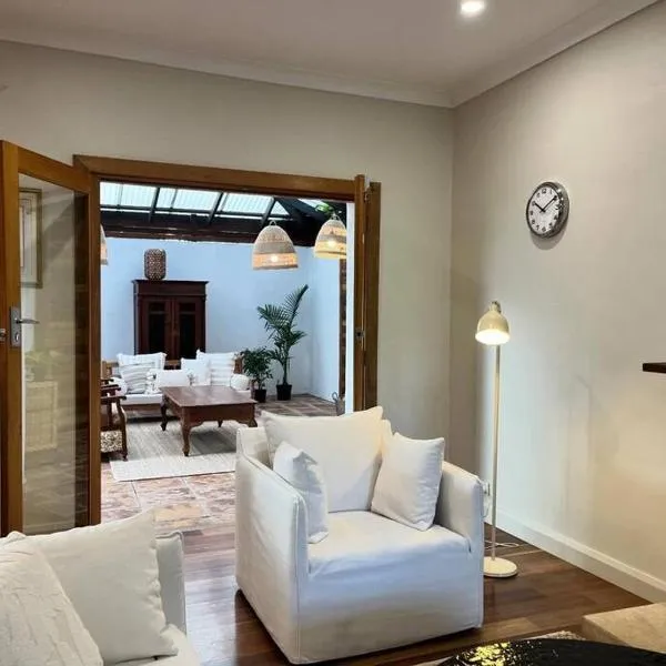 Cozy & Bright Lavender House, hotel v destinaci Glenunga