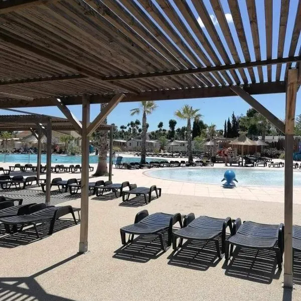 Mobilhome 4/6 personnes, hotel in Valras-Plage