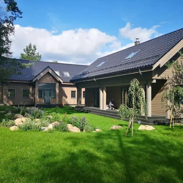Rami erdvė šalia miško ir ežero darbui ir poilsiui, hotel v destinaci Trakai