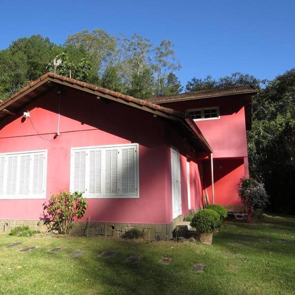 Linda casa em Mury,com riacho e lareira