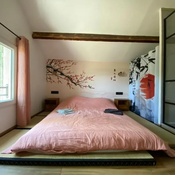 Petite maison indépendante ambiance zen, hotel in Saint-Savournin