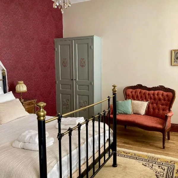 Chateau Gioux, hotel in Saint-Pierre-Bellevue