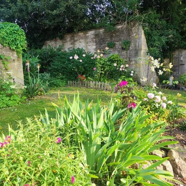 Lovely 2-bedroom home with stunning city views, hotel v destinaci Bath