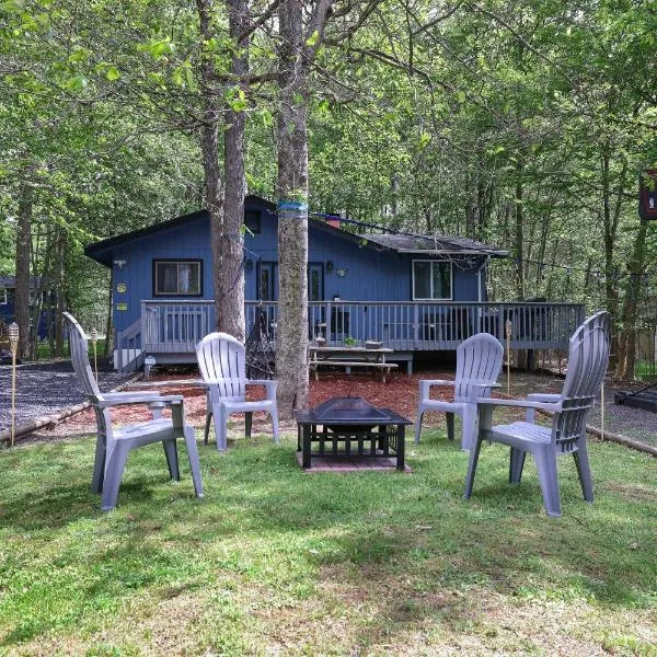 Little Cub Villa- 3Beds-2Baths-GameRM-FirePit-Outdoor Obstacle Course-WIFI-AC, hotel a Tobyhanna