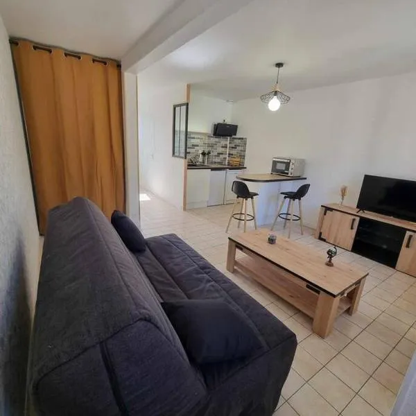 studio neuf à 5 min d'Auxerre, hotel v destinaci Vallan