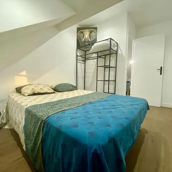 Appartement cosy, hotel v destinaci Creil
