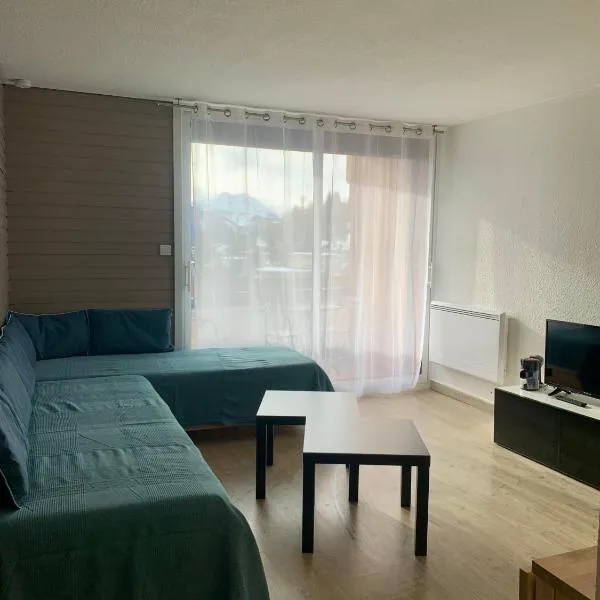 Studio chaleureux et lumineux, hotel v destinácii Orcières