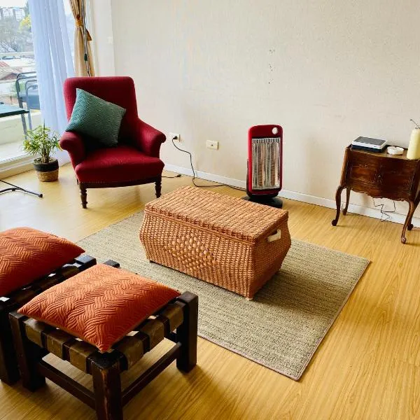 Departamento Central, con estacionamiento gratuito, hotel in Talca