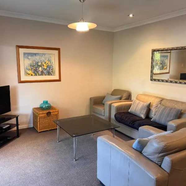 Inner City Picton Apartment!，位于皮克顿的酒店