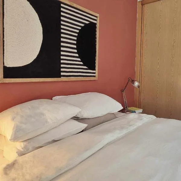 Queen Bedroom, hotel in Aljezur