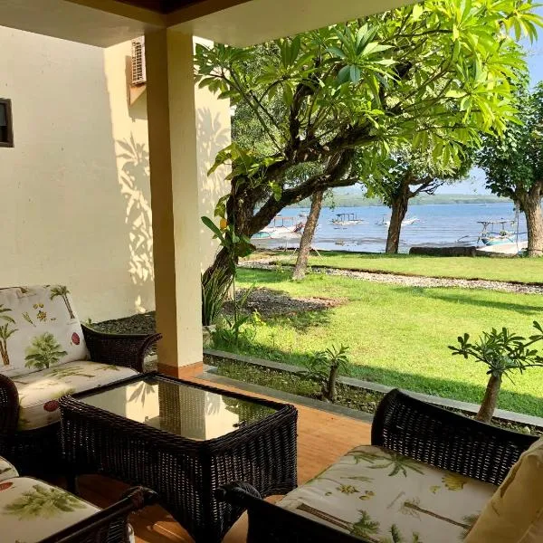 Disthi Guesthouse and Snorkeling, hotel v destinaci Banyuwedang