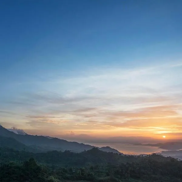 Narra Hill Tagaytay, hotel v destinaci Laurel