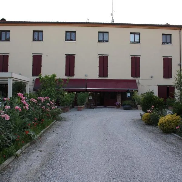 Villa Belfiore, hotel Ostellatóban
