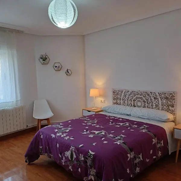 Piso Turístico Arévalo, hotel v destinaci Arévalo