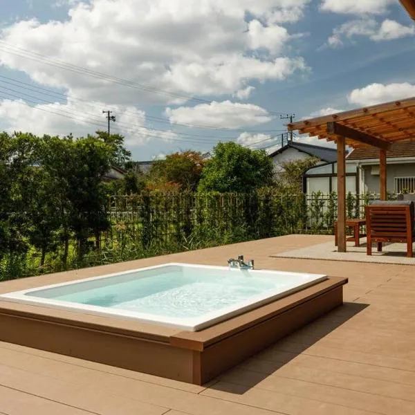 九十九里 一棟貸 BBQ無料 ジャグジー サウナ 焚火 Re Base Shirako، فندق في Shirako