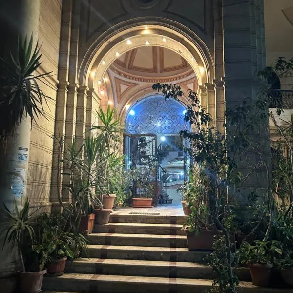 Nice stay in modern 2 bedroom flat with 3ACs, 2Flat screen TVs, Free Wi-Fi large balcony in the heart of Alexandria, hotel v destinaci Alexandria