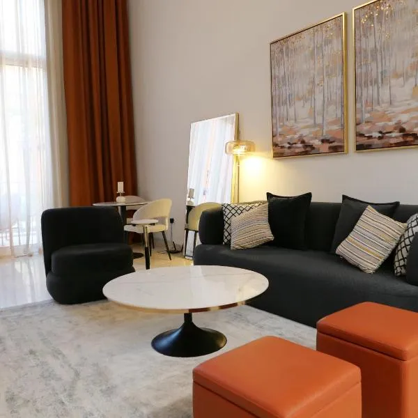 Luxury Apartment in The Pearl, Qatar, hotel di Doha