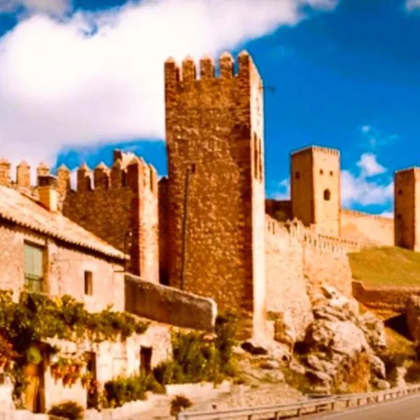 Casa Rural Camino de la Fuente, hotel Teroleja városában