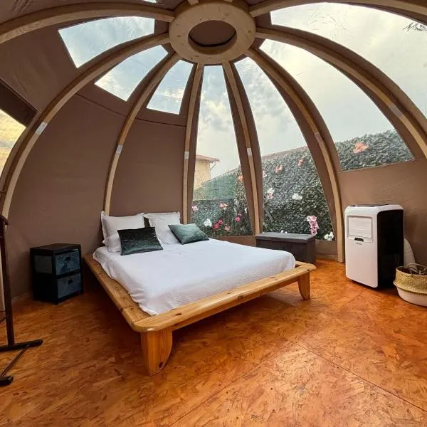 Glamping Dôme, hotel v destinaci Cagnes-sur-Mer