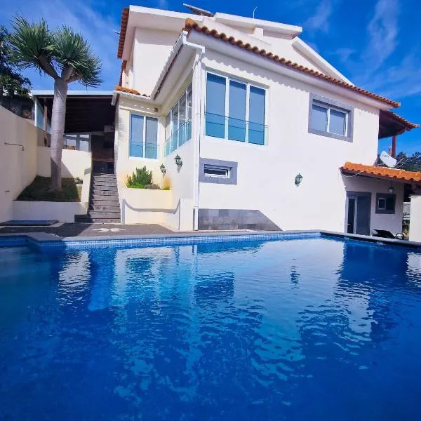 Basilio's Villa, hotel ve Funchalu