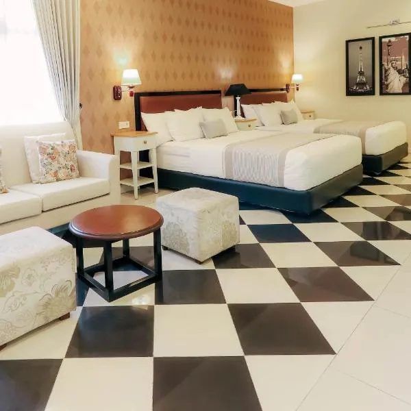 HOME Guesthouse, hotel v destinaci Surabaja