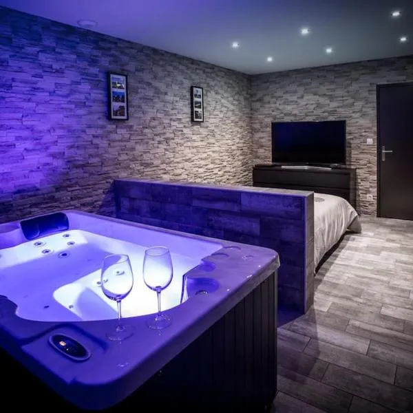 VIP 1 Loft avec spa privatif à 10 min de Dijon, hotel v destinaci Fauverney