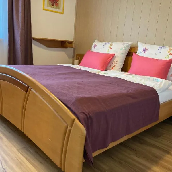 Familienparadies am Stadtrand, hotel in Rustenfeld