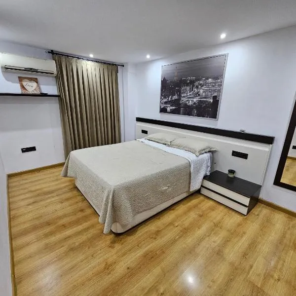 Piso céntrico Elche, hotel v destinaci Elche