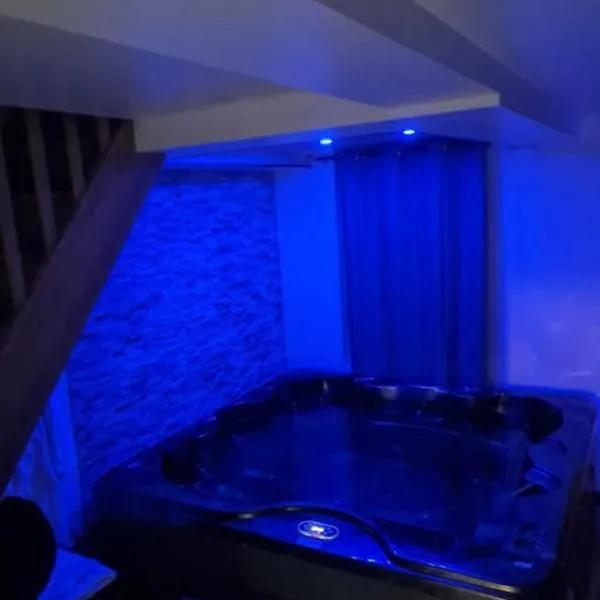 Maison cosy avec jacuzzi, hotel v destinaci Thourotte