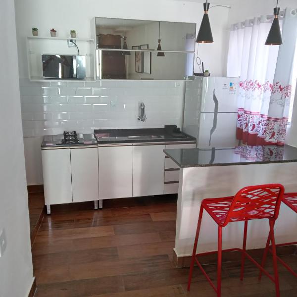 kitnet com garagem exclusiva - Foto 4