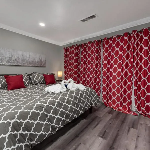 Urban Retreat 1BR with Free Park, hotel i Houston