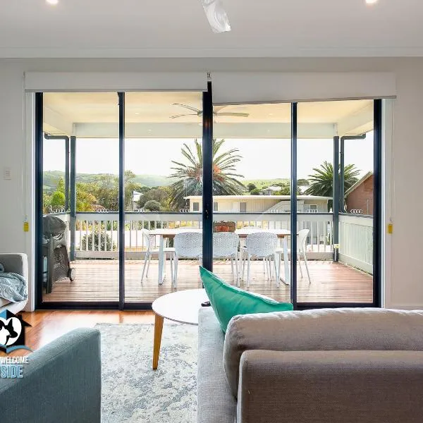 4BR Contemporary Coastal Home with Rural Outlook, hotel in Port Elliot